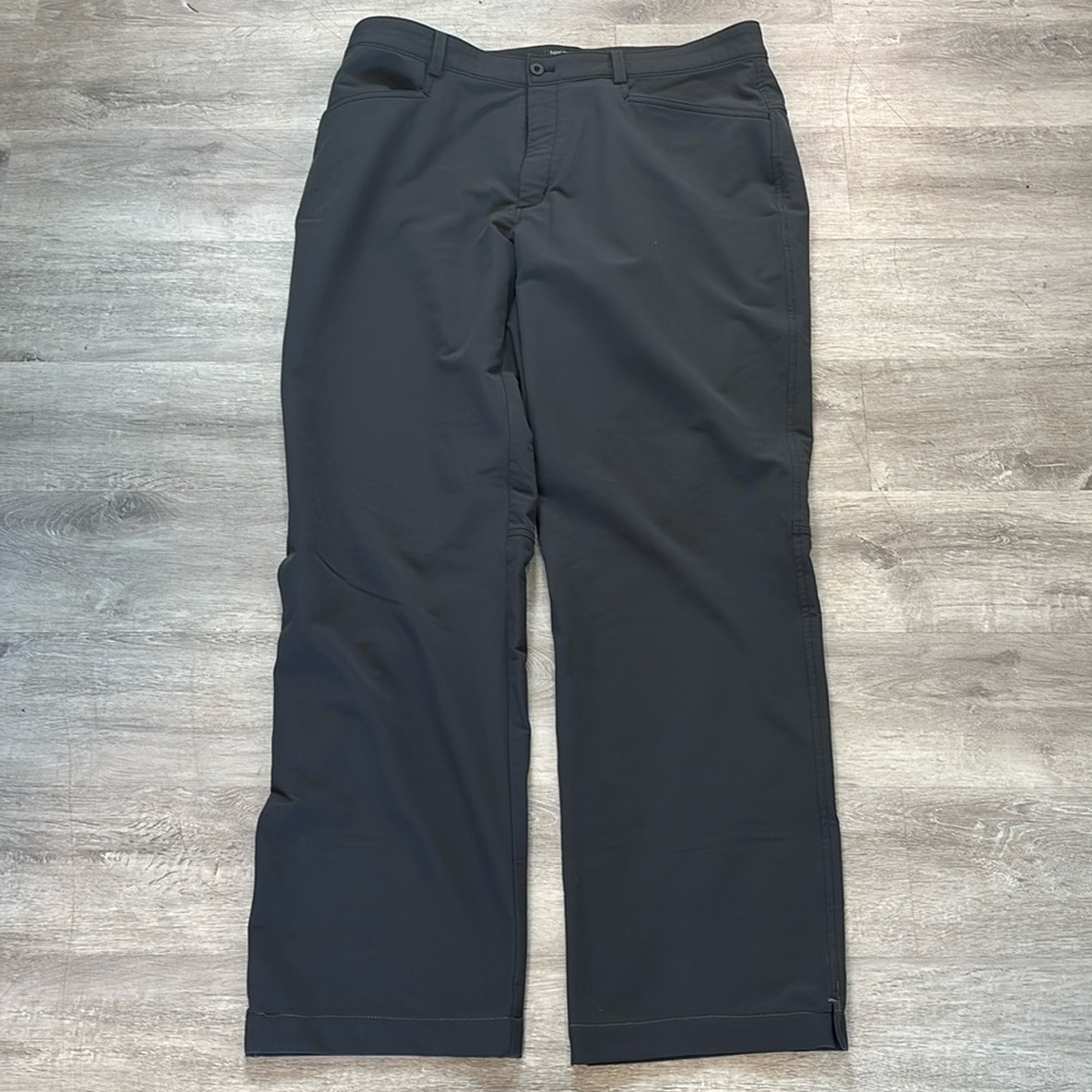 Nike Golf Tour Performance Pants Size 38 grey Dri Fit Stretch 38x34